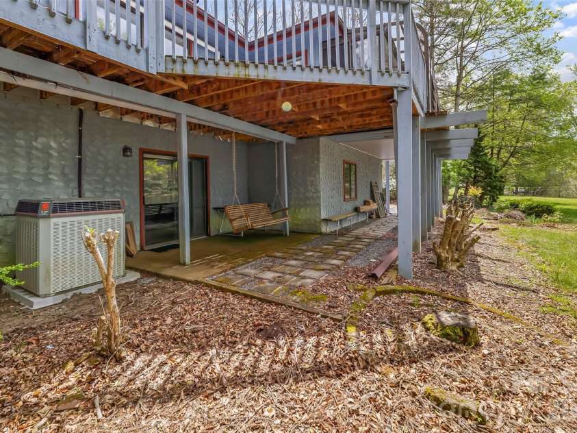 101 Sali Court, Brevard, NC 28712.  MLS# CAR4357158, YatesRealty ID 7491. 