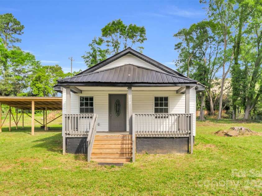 319 Hetty Hill Street, Gaffney, SC 29340.  MLS# CAR4248374, YatesRealty ID 7492. 