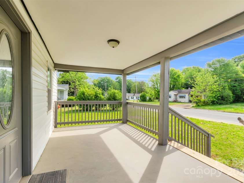 319 Hetty Hill Street, Gaffney, SC 29340.  MLS# CAR4248374, YatesRealty ID 7492. 