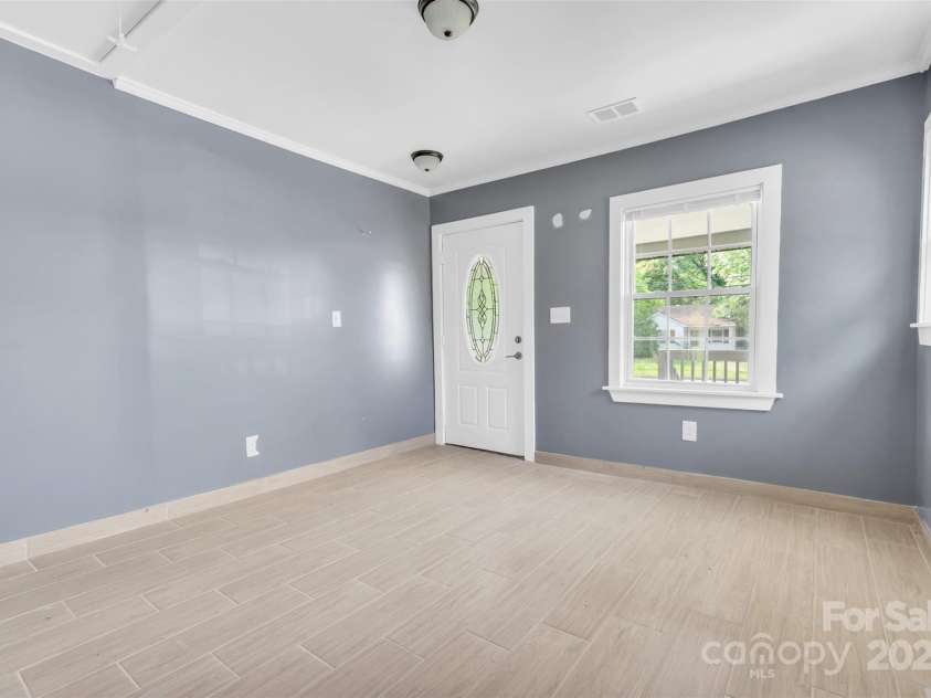 319 Hetty Hill Street, Gaffney, SC 29340.  MLS# CAR4248374, YatesRealty ID 7492. 