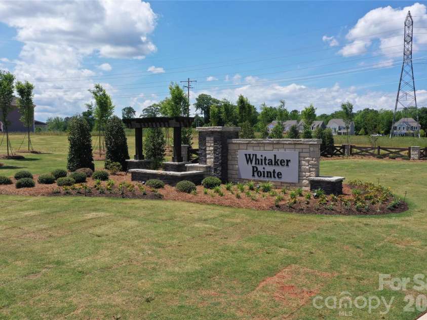 8533 Bridgegate Drive, Huntersville, NC 28078.  MLS# CAR4363743, YatesRealty ID 7495. Communtiy sign