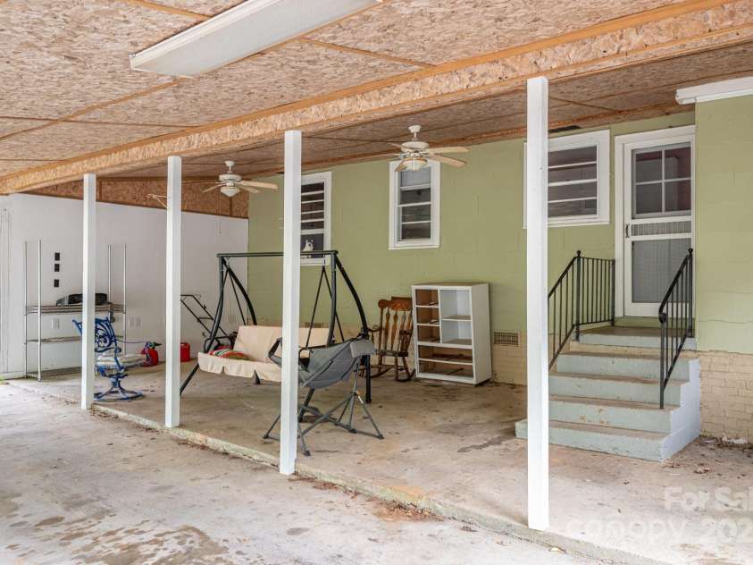 400 Houser Street, Cherryville, NC 28021.  MLS# CAR4249926, YatesRealty ID 7496. 