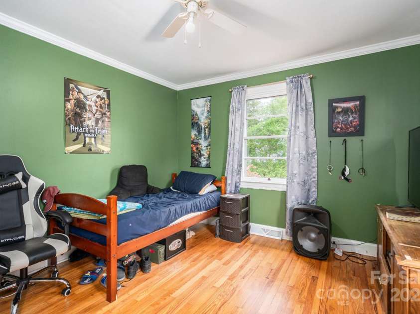 400 Houser Street, Cherryville, NC 28021.  MLS# CAR4249926, YatesRealty ID 7496. 