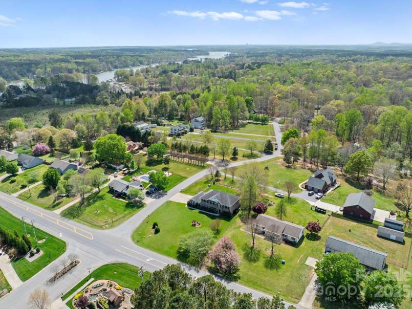 1052 Perth Road, Troutman, NC 28166.  MLS# CAR4246021, YatesRealty ID 7498. 