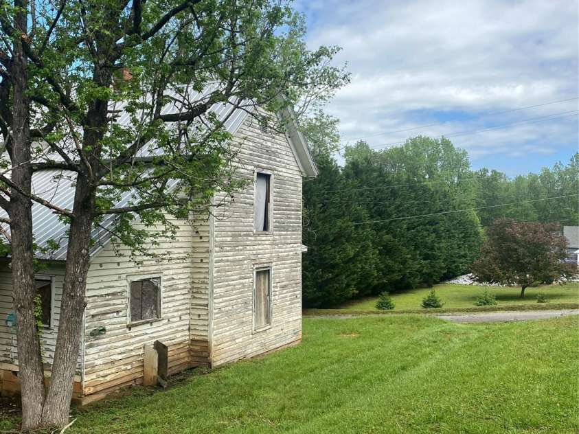 121 Blair Street, Bostic, NC 28018.  MLS# CAR4250413, YatesRealty ID 7500. 