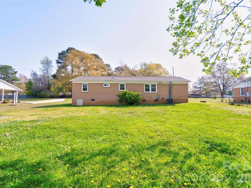 1904 Sulphur Springs Road, Shelby, NC 28152.  MLS# CAR4361748, YatesRealty ID 7501. Back