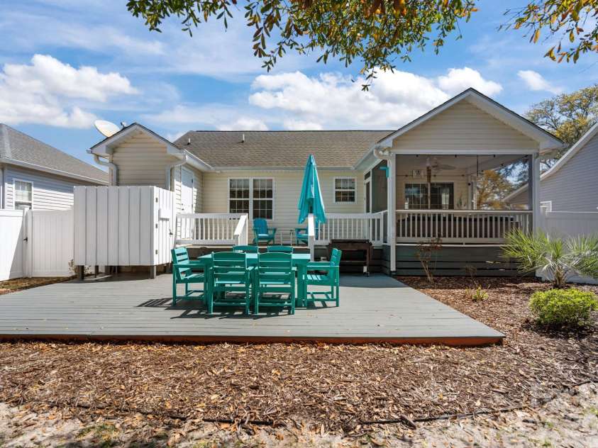 137 4th Street, Oak Island, NC 28465.  MLS# CAR4363767, YatesRealty ID 7502. 