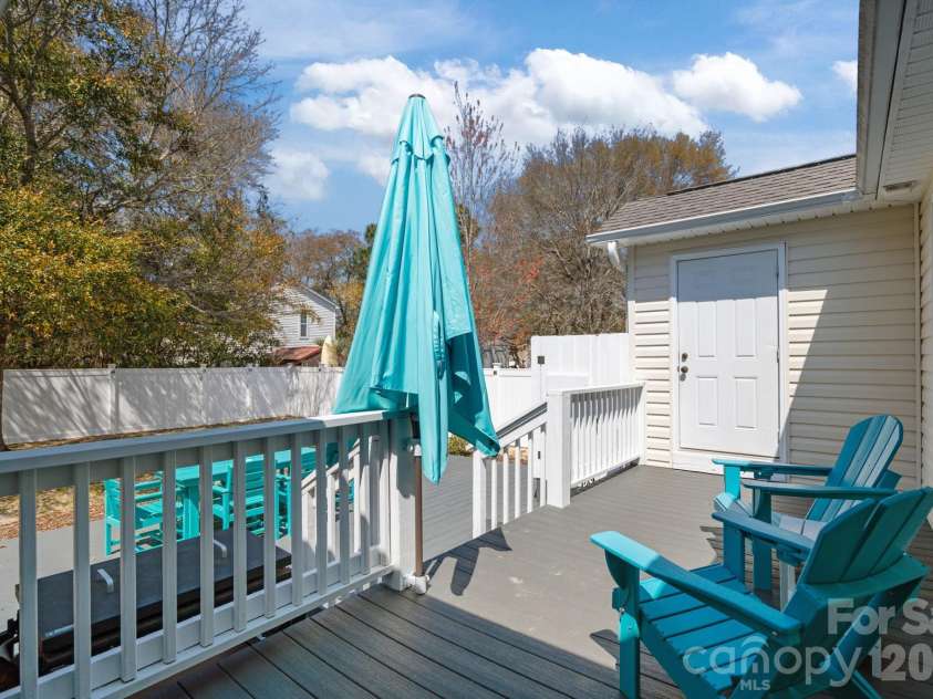 137 4th Street, Oak Island, NC 28465.  MLS# CAR4363767, YatesRealty ID 7502. Upper deck