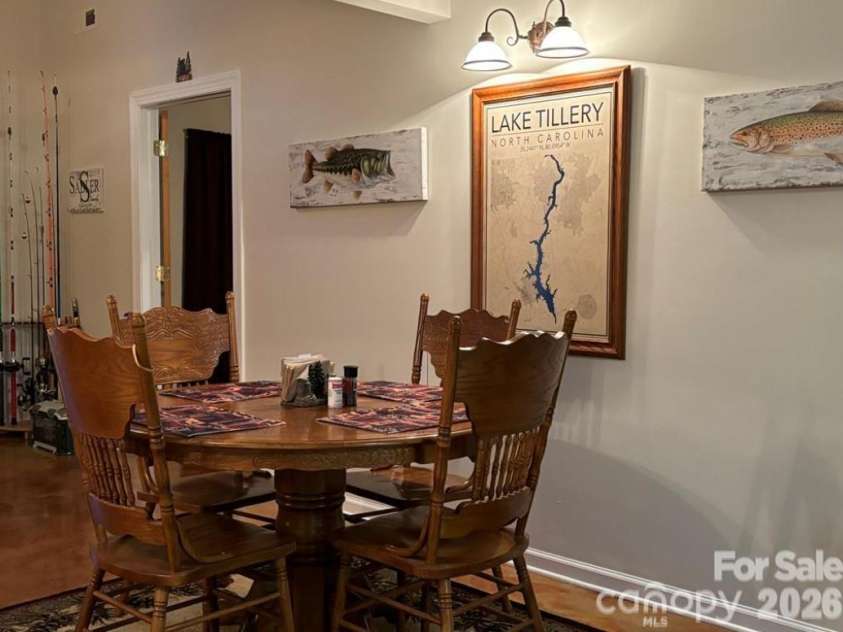 369 Pinecrest Circle, Troy, NC 27371.  MLS# CAR4363900, YatesRealty ID 7503. 
