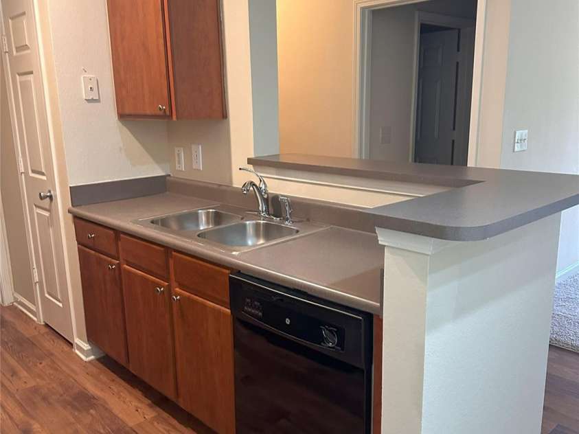 400 Vista Lake Drive, Candler, NC 28715.  MLS# CAR4222116, YatesRealty ID 7505. 