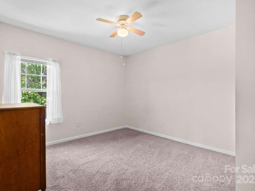 400 Vista Lake Drive, Candler, NC 28715.  MLS# CAR4222116, YatesRealty ID 7505. Bedroom #3