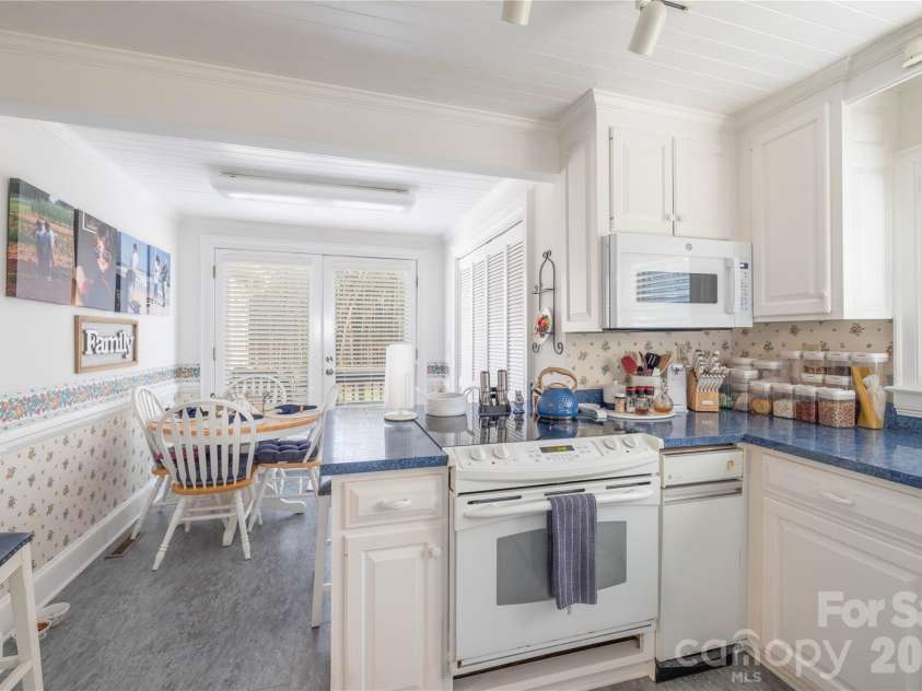 692 Capelsie Road, Candor, NC 27229.  MLS# CAR4363851, YatesRealty ID 7505. 