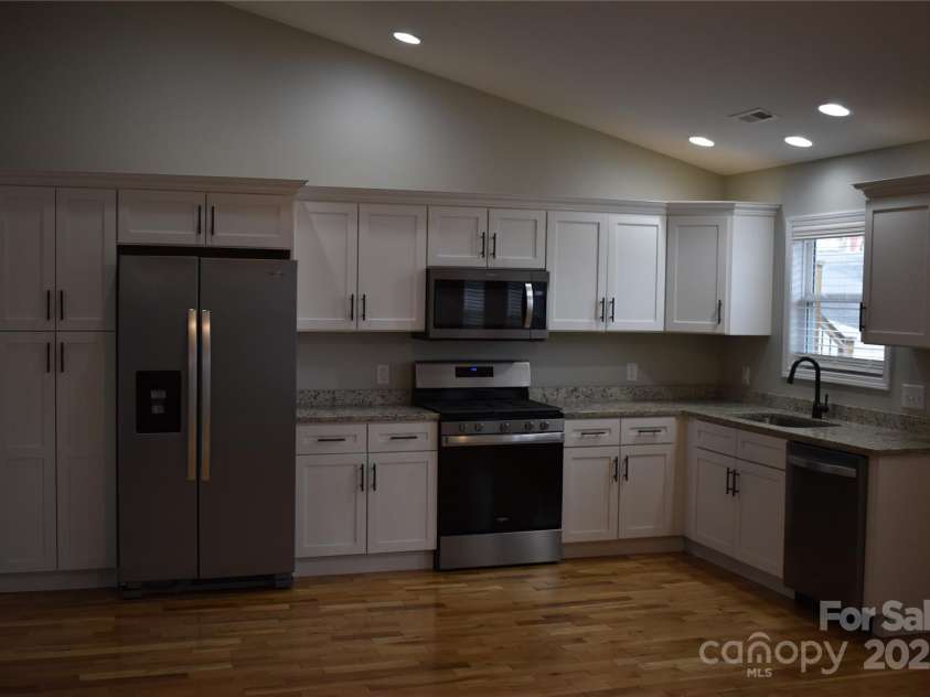 17 Meredith Lane, Marion, NC 28752.  MLS# CAR4249999, YatesRealty ID 7506. 