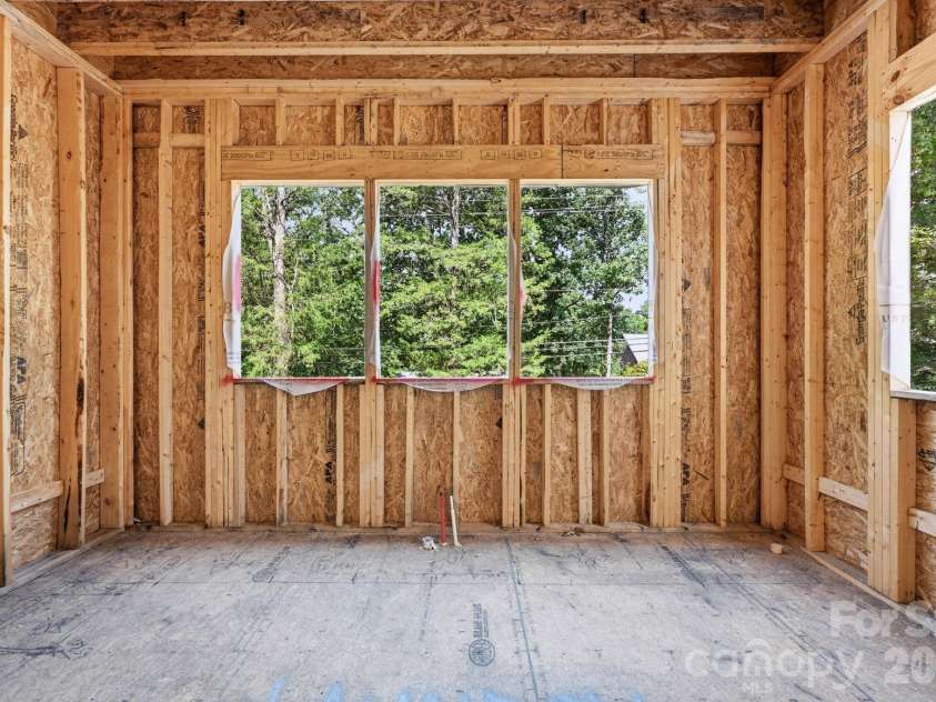 541 Greenway Street, Davidson, NC 28036.  MLS# CAR4363434, YatesRealty ID 7506. Laundry room