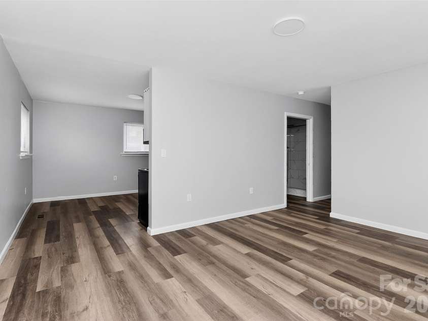 1019 Lewiston Avenue, Charlotte, NC 28208.  MLS# CAR4363513, YatesRealty ID 7507. 