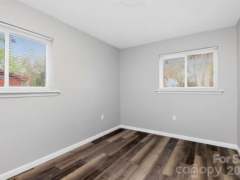 1019 Lewiston Avenue, Charlotte, NC 28208.  MLS# CAR4363513, YatesRealty ID 7507. 