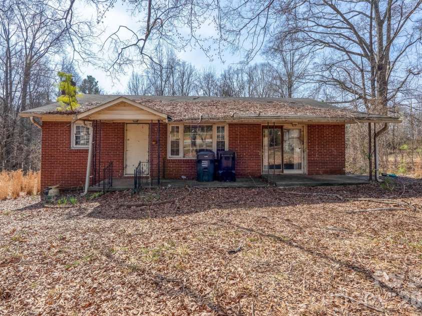 2851 Davidson Highway, Concord, NC 28027.  MLS# CAR4354512, YatesRealty ID 7509. 