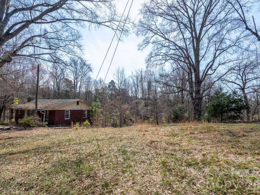 2851 Davidson Highway, Concord, NC 28027.  MLS# CAR4354512, YatesRealty ID 7509. 