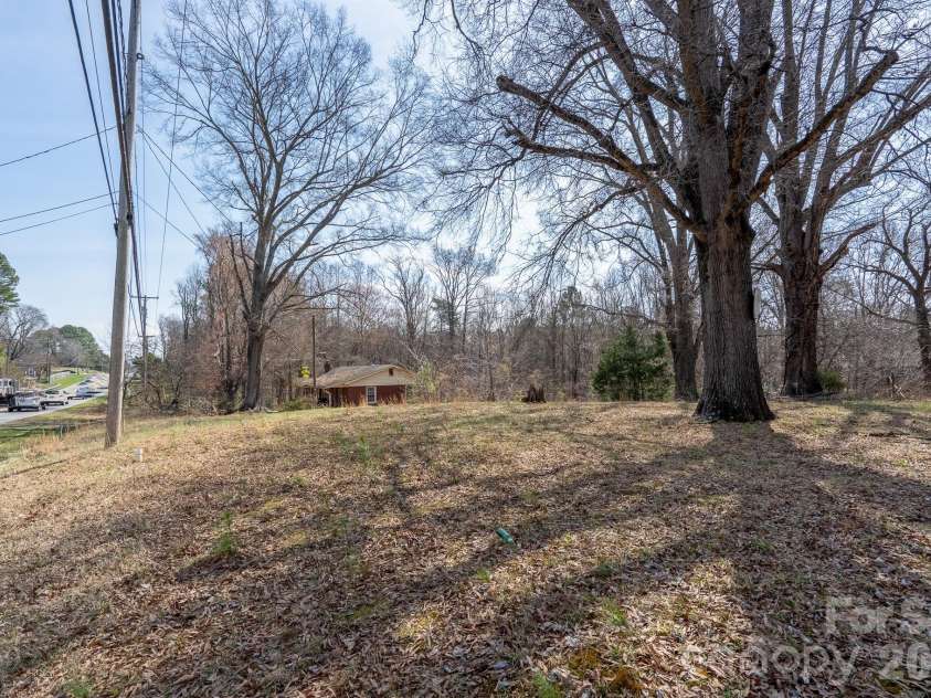 2851 Davidson Highway, Concord, NC 28027.  MLS# CAR4354512, YatesRealty ID 7509. 