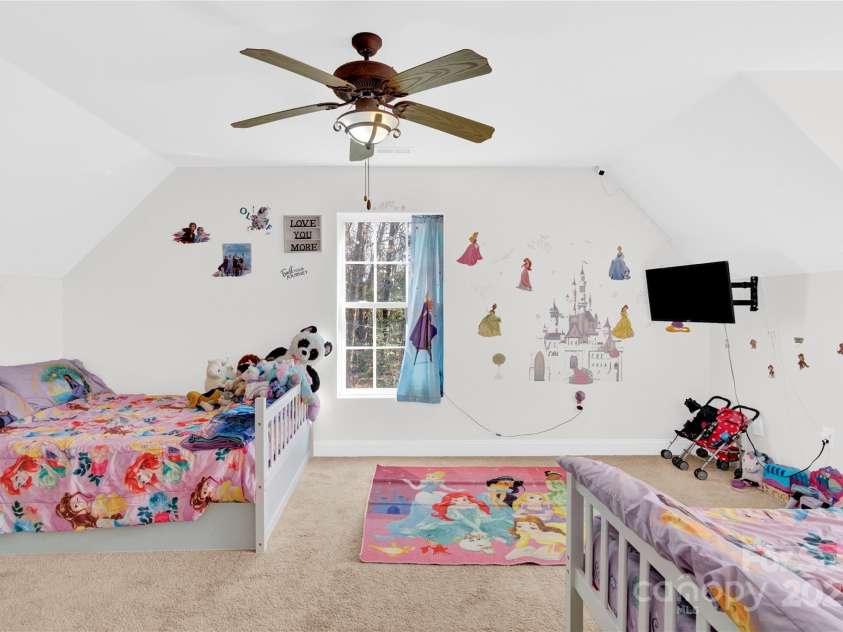 7918 Ridgeview Drive, Sherrills Ford, NC 28673.  MLS# CAR4215178, YatesRealty ID 751. 