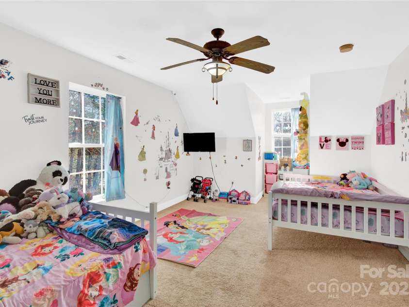 7918 Ridgeview Drive, Sherrills Ford, NC 28673.  MLS# CAR4215178, YatesRealty ID 751. 