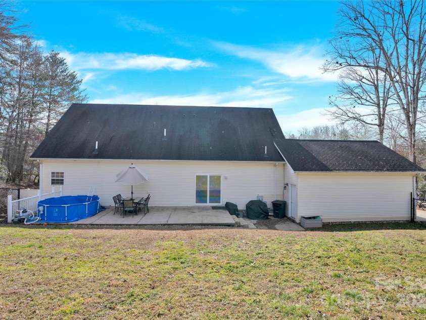 7918 Ridgeview Drive, Sherrills Ford, NC 28673.  MLS# CAR4215178, YatesRealty ID 751. 