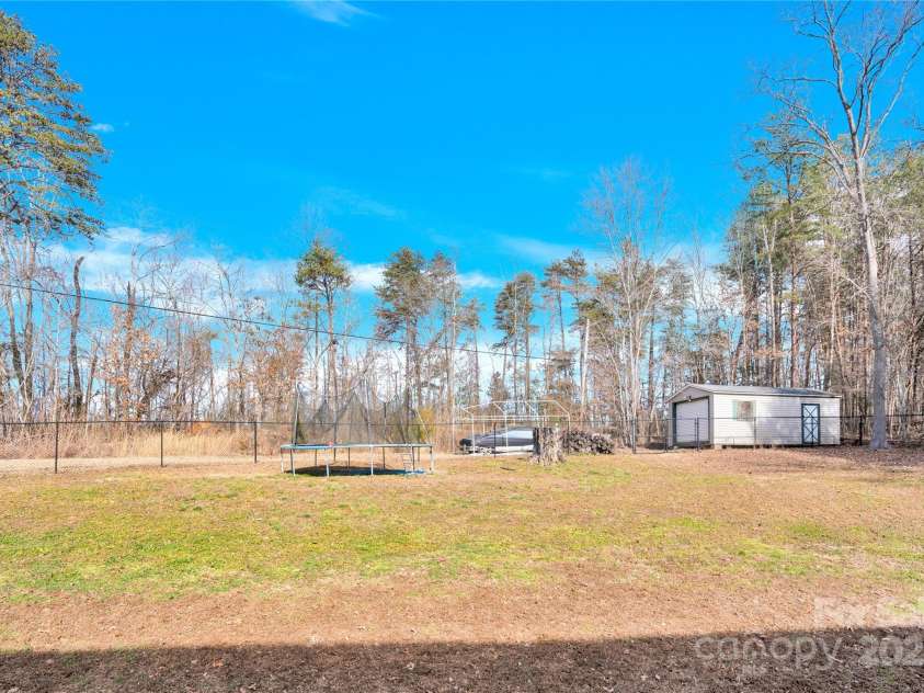 7918 Ridgeview Drive, Sherrills Ford, NC 28673.  MLS# CAR4215178, YatesRealty ID 751. 