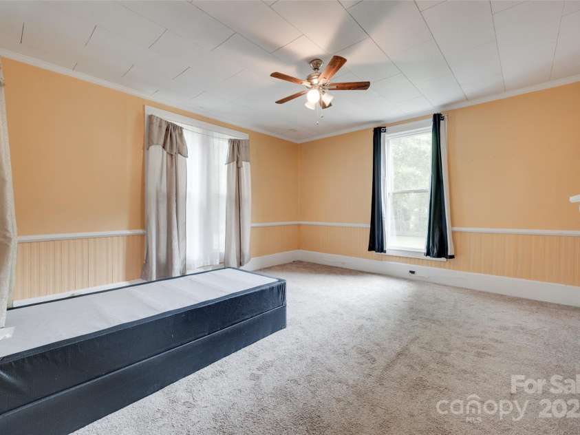 302 Charlotte Street, York, SC 29745.  MLS# CAR4250381, YatesRealty ID 7511. 