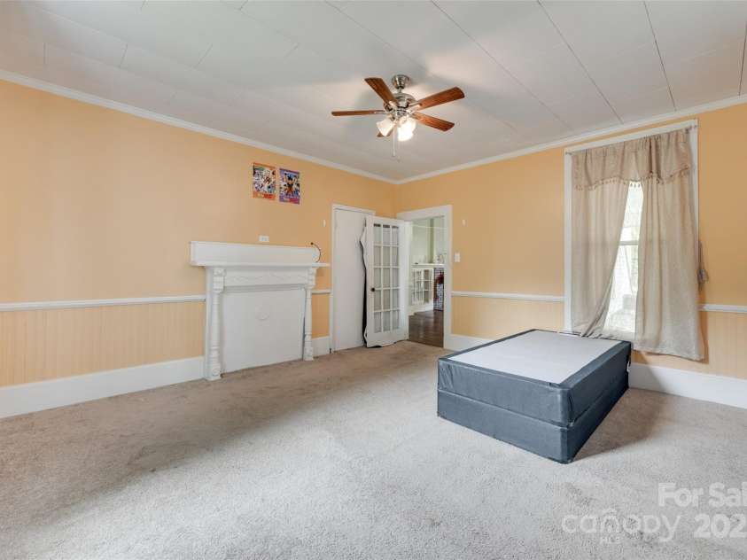 302 Charlotte Street, York, SC 29745.  MLS# CAR4250381, YatesRealty ID 7511. 