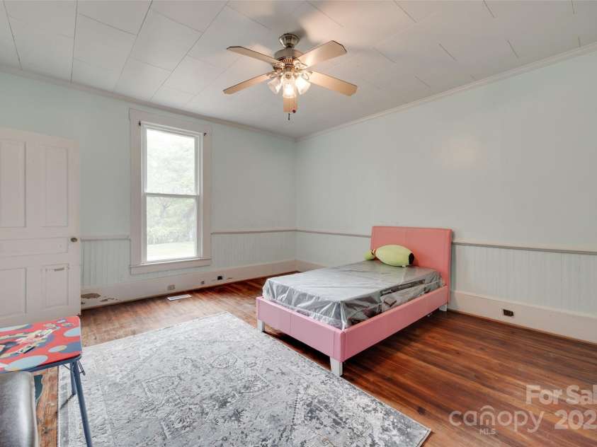 302 Charlotte Street, York, SC 29745.  MLS# CAR4250381, YatesRealty ID 7511. 