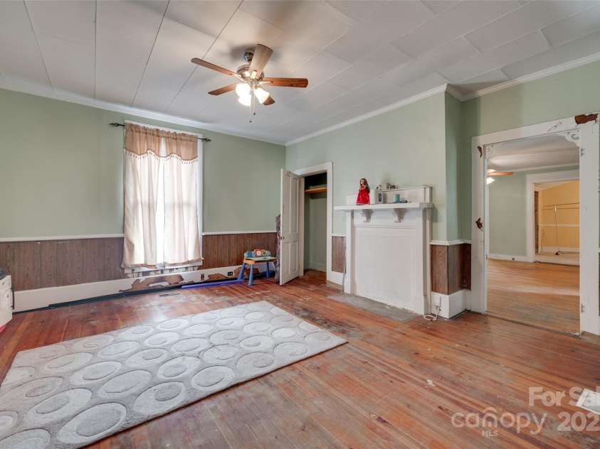 302 Charlotte Street, York, SC 29745.  MLS# CAR4250381, YatesRealty ID 7511. 