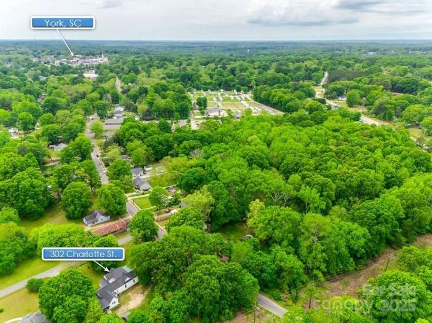 302 Charlotte Street, York, SC 29745.  MLS# CAR4250381, YatesRealty ID 7511. 