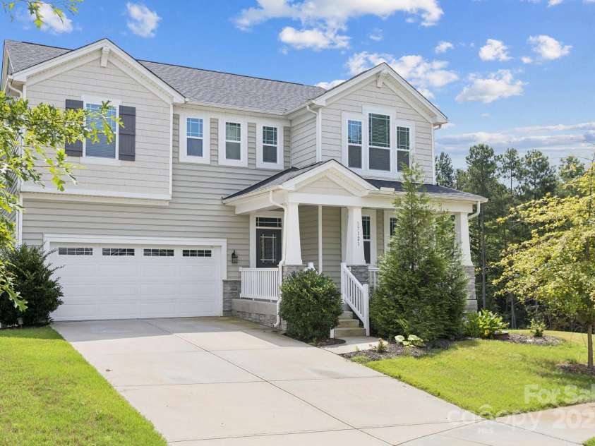 17121 Carolina Pine Row, Charlotte, NC 28278.  MLS# CAR4250719, YatesRealty ID 7514. 
