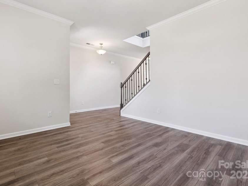 17121 Carolina Pine Row, Charlotte, NC 28278.  MLS# CAR4250719, YatesRealty ID 7514. 