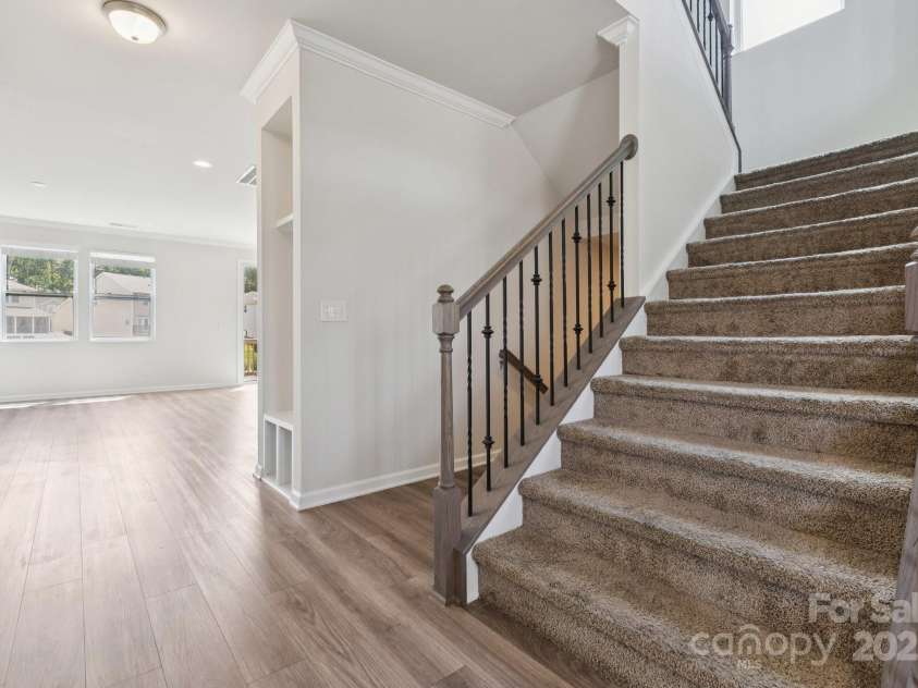 17121 Carolina Pine Row, Charlotte, NC 28278.  MLS# CAR4250719, YatesRealty ID 7514. 