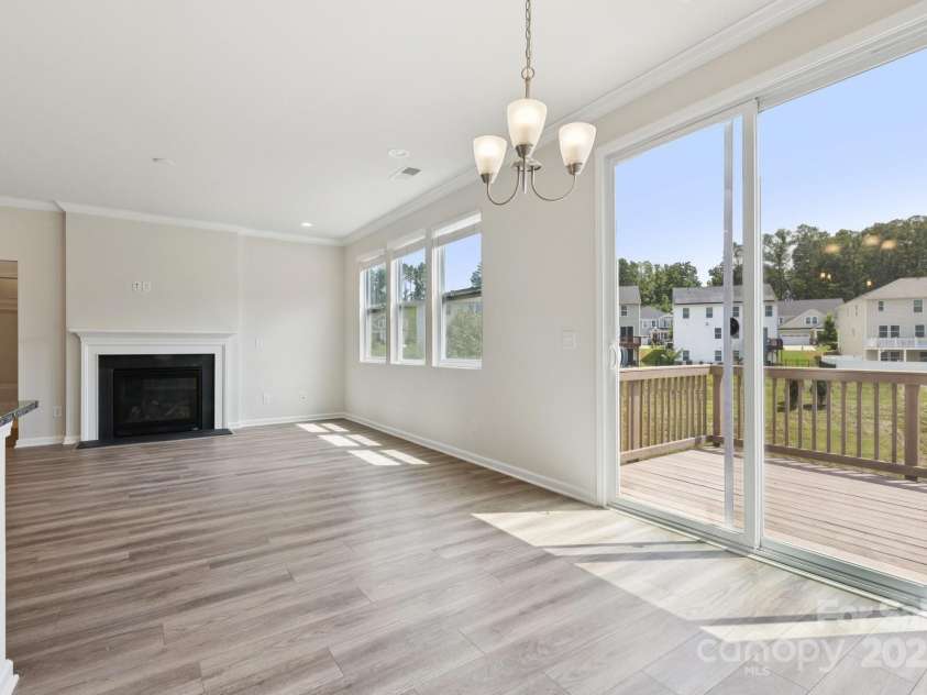 17121 Carolina Pine Row, Charlotte, NC 28278.  MLS# CAR4250719, YatesRealty ID 7514. 