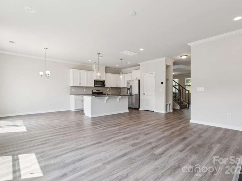 17121 Carolina Pine Row, Charlotte, NC 28278.  MLS# CAR4250719, YatesRealty ID 7514. 