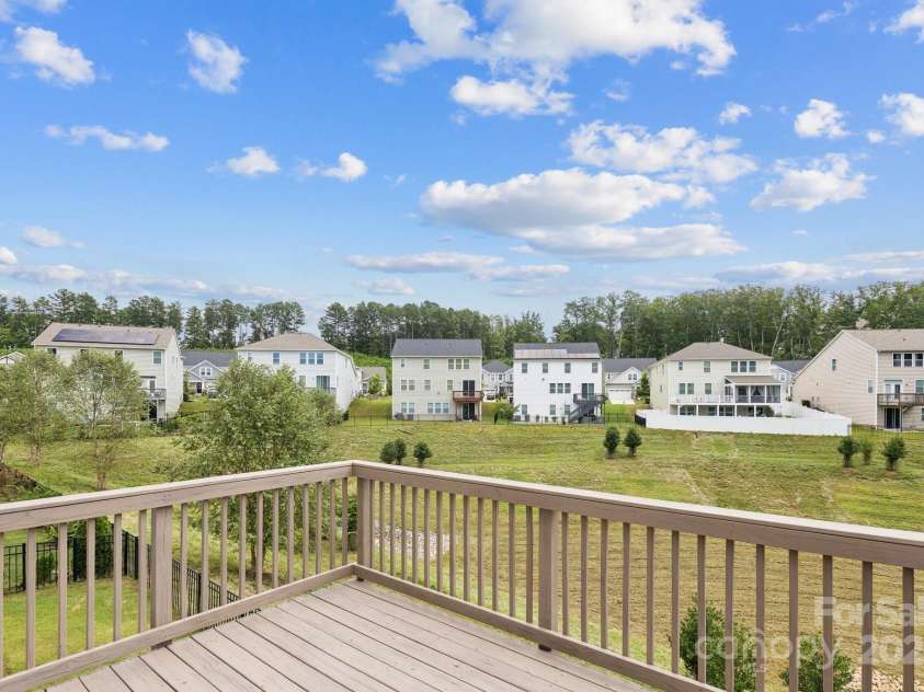 17121 Carolina Pine Row, Charlotte, NC 28278.  MLS# CAR4250719, YatesRealty ID 7514. 