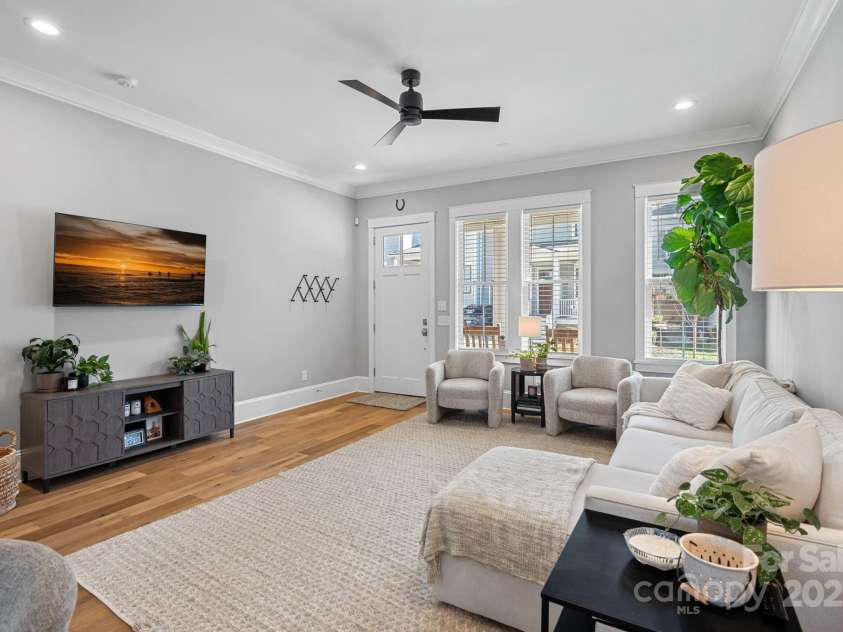 2721 Kilgo Way, Charlotte, NC 28205.  MLS# CAR4229066, YatesRealty ID 7515. 
