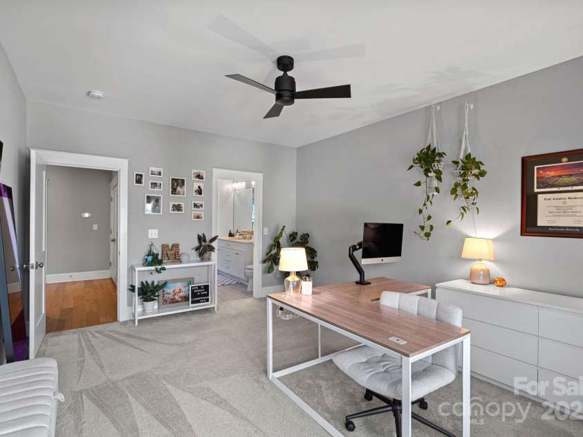2721 Kilgo Way, Charlotte, NC 28205.  MLS# CAR4229066, YatesRealty ID 7515. 