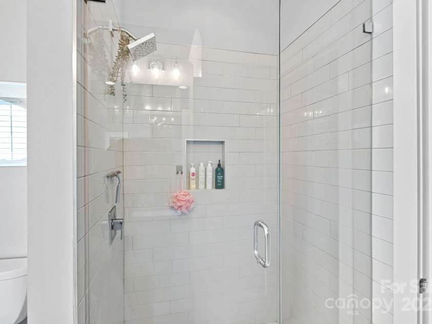 2721 Kilgo Way, Charlotte, NC 28205.  MLS# CAR4229066, YatesRealty ID 7515. 