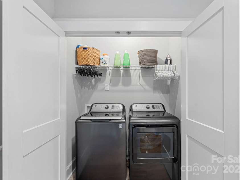 2721 Kilgo Way, Charlotte, NC 28205.  MLS# CAR4229066, YatesRealty ID 7515. 