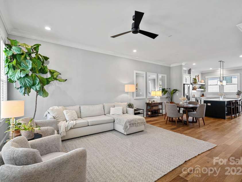 2721 Kilgo Way, Charlotte, NC 28205.  MLS# CAR4229066, YatesRealty ID 7515. Living room