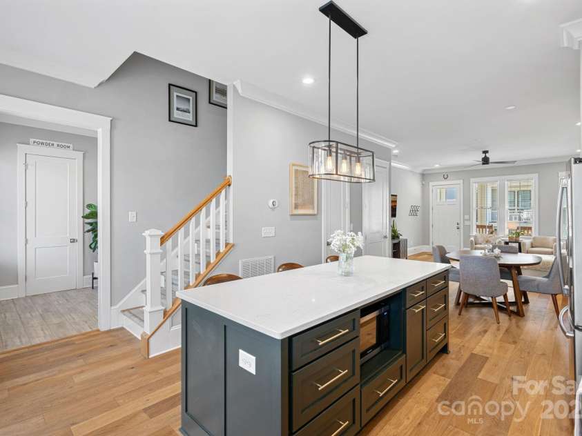 2721 Kilgo Way, Charlotte, NC 28205.  MLS# CAR4229066, YatesRealty ID 7515. Open to living room area