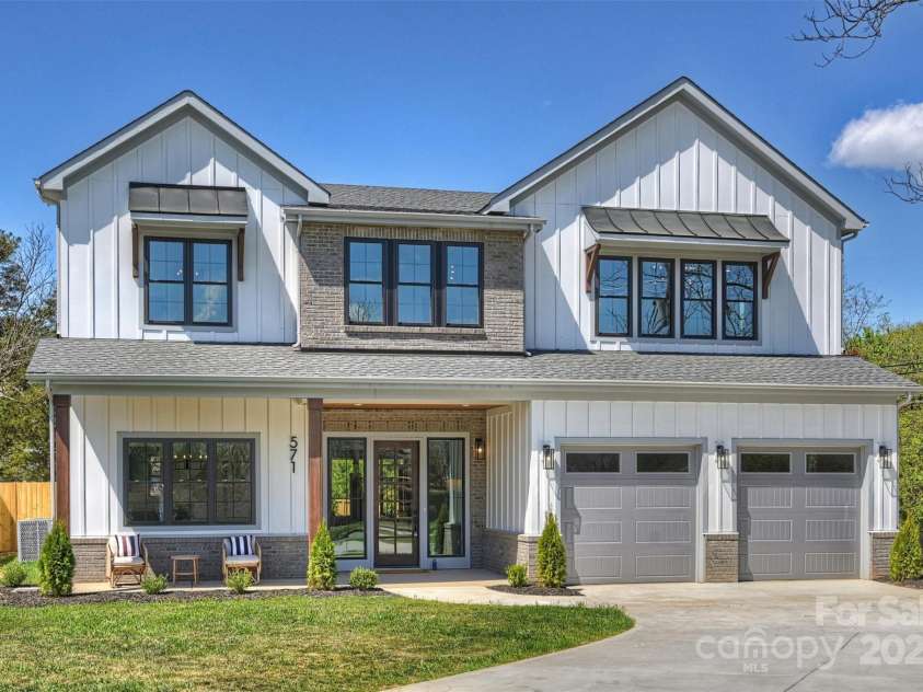 571 Lyttleton Drive, Charlotte, NC 28211.  MLS# CAR4193437, YatesRealty ID 7516. 