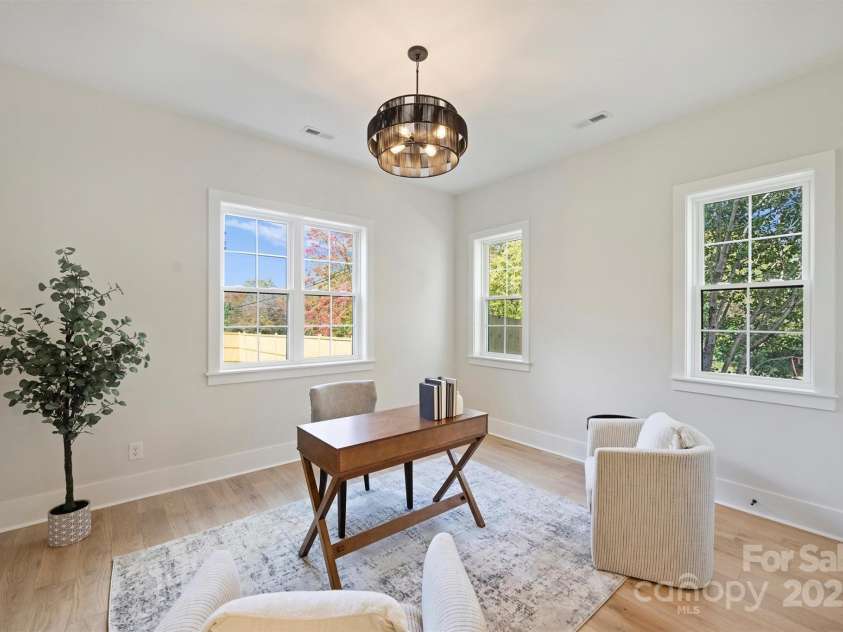 571 Lyttleton Drive, Charlotte, NC 28211.  MLS# CAR4193437, YatesRealty ID 7516. Bedroom/Office on 1st Floor