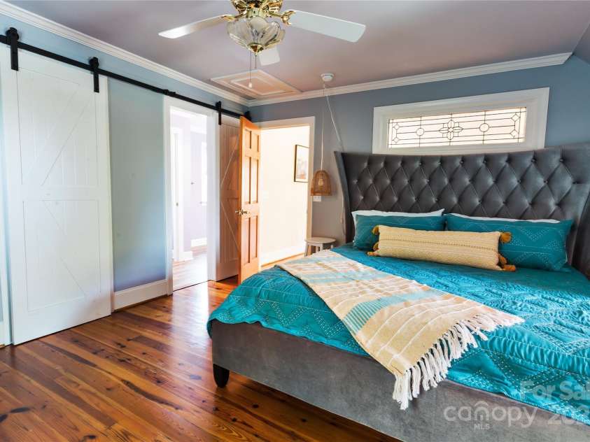 331 Westshore Drive, Ridgeway, SC 29130.  MLS# CAR4238109, YatesRealty ID 7517. 