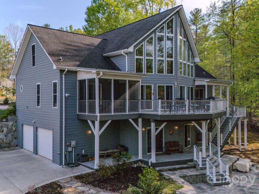 233 Lentz Landing Lane, Nebo, NC 28761.  MLS# CAR4244330, YatesRealty ID 7518. 