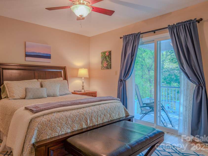 233 Lentz Landing Lane, Nebo, NC 28761.  MLS# CAR4244330, YatesRealty ID 7518. 