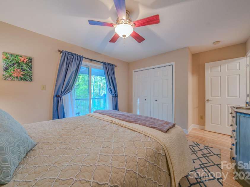 233 Lentz Landing Lane, Nebo, NC 28761.  MLS# CAR4244330, YatesRealty ID 7518. 